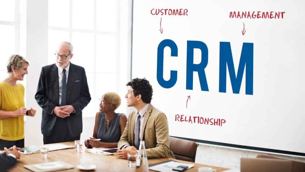 Comprendre la signification d'un CRM